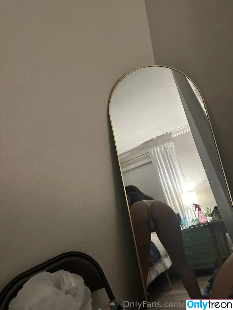 stormidayy nude photo #0002 (thestormiday)