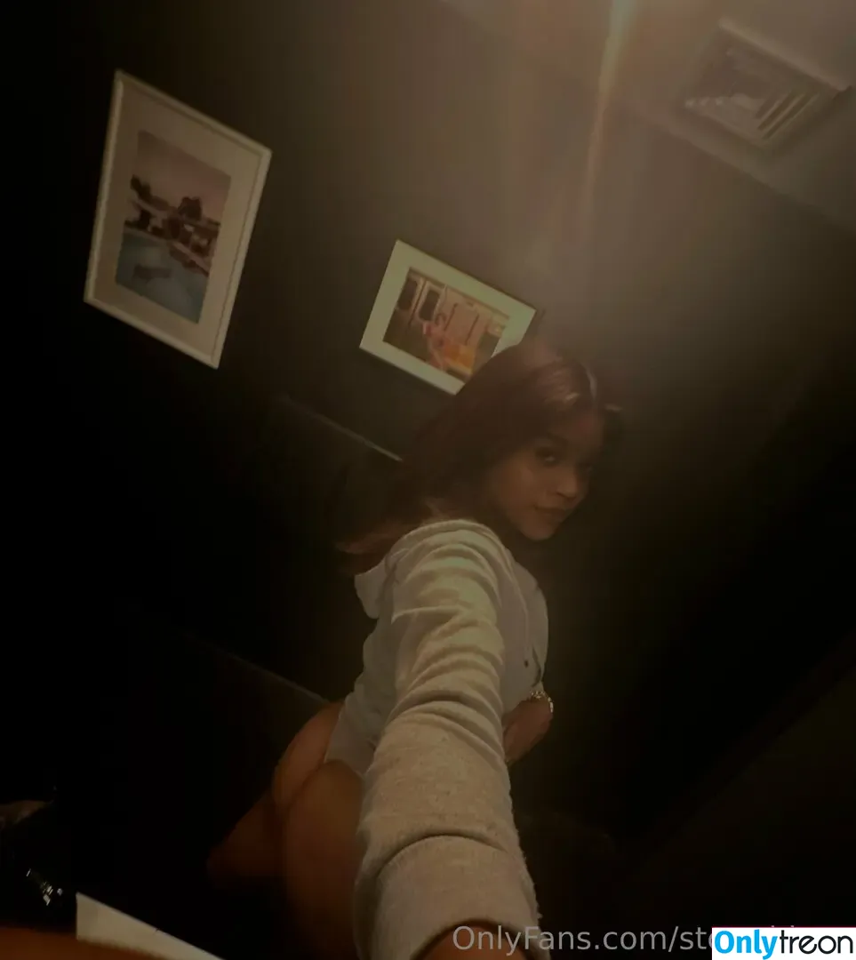 stormidayy nude photo #0041 (thestormiday)