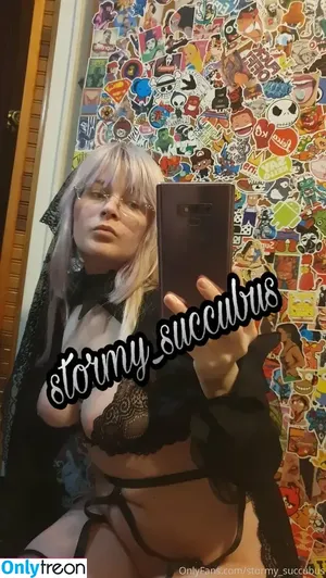 Stormy Succubus / stormy_loves_u / stormy_succubus nude photo #0401
