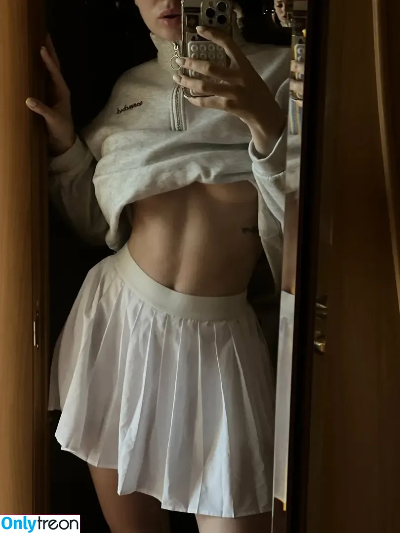 Story_ri nude photo #0056 (carolinastory / u271019288)