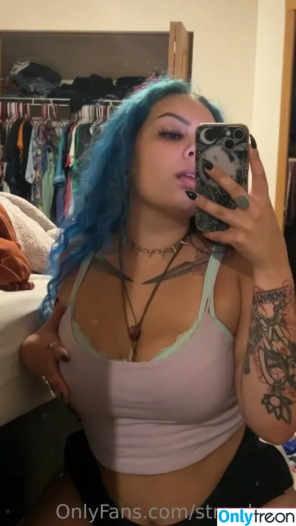 strawbees nude photo #0005 (strawbees)