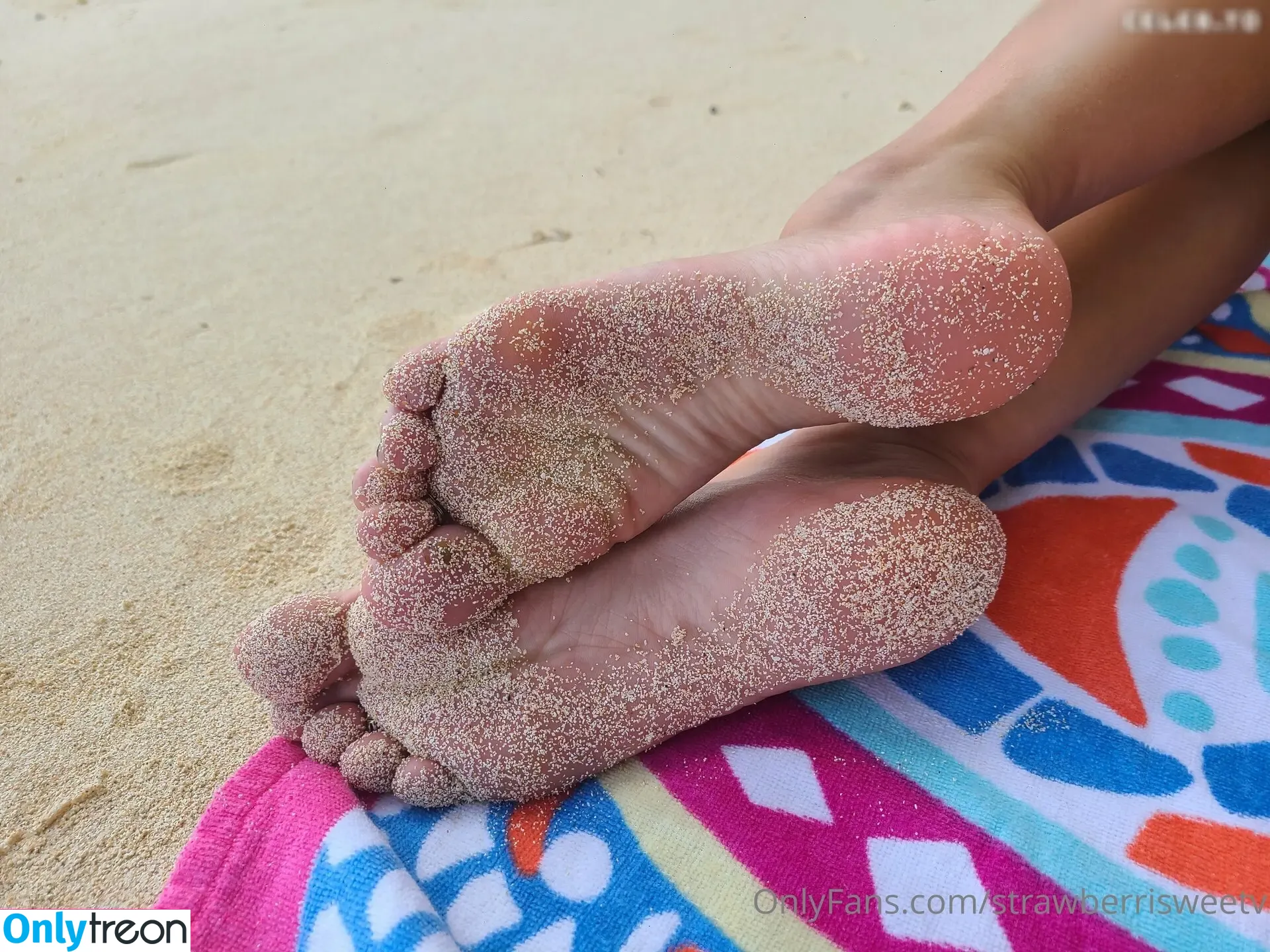 StrawberrisSweetv nude photo #0005 (strawberrisweetv)