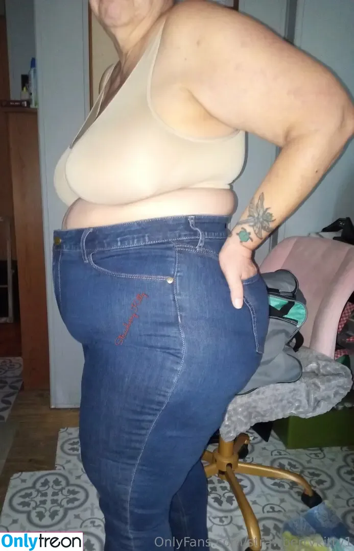 strawberrykitty1 nude photo #0022 (strawberrykitty88)