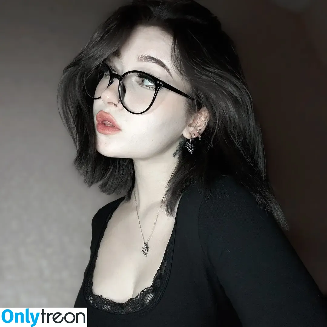 su_ga_r_ik nude photo #0085 (sugarsontop)