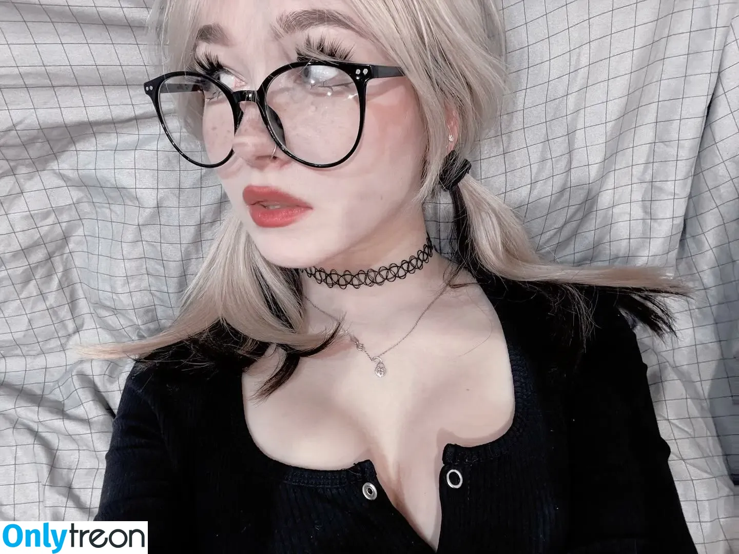 su_ga_r_ik nude photo #0112 (sugarsontop)