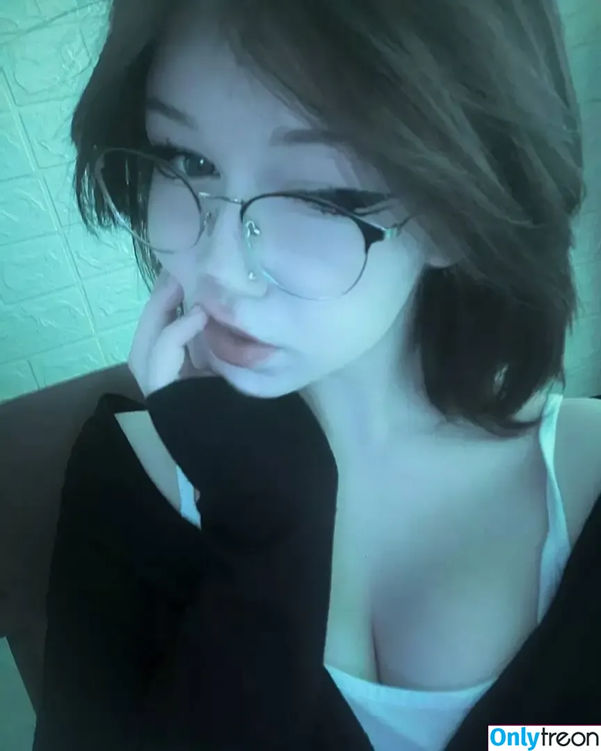 su_ga_r_ik nude photo #0144 (sugarsontop)