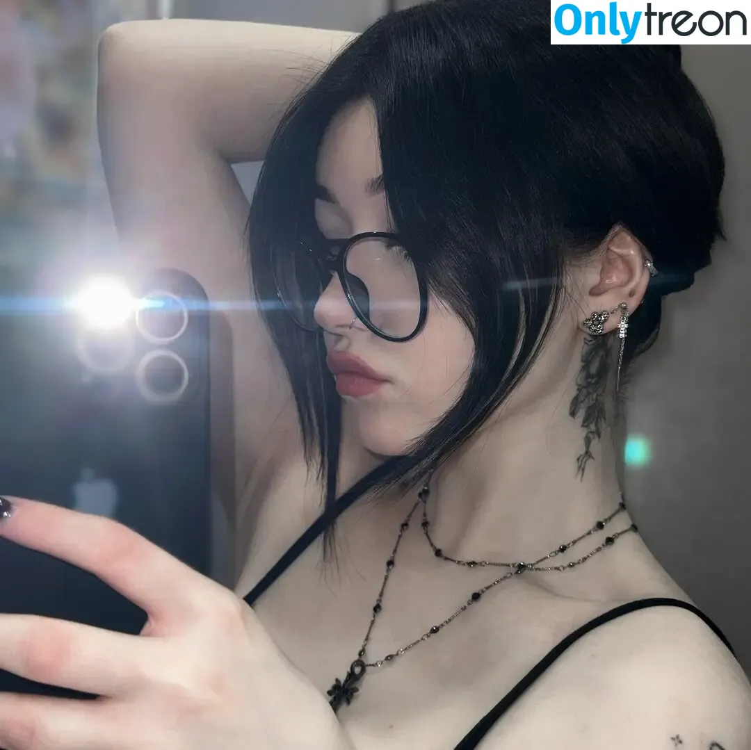 su_ga_r_ik nude photo #0167 (sugarsontop)
