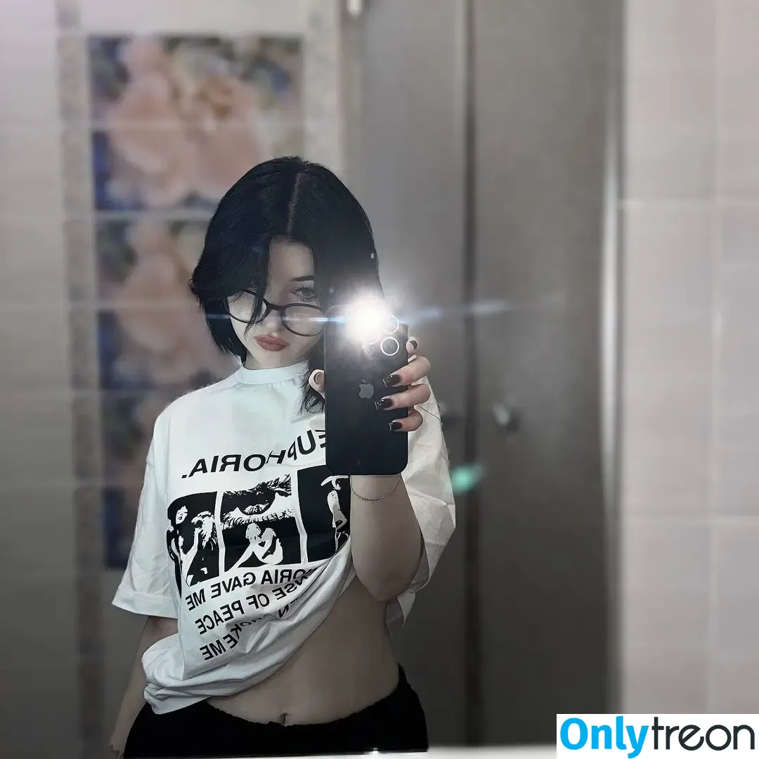su_ga_r_ik nude photo #0172 (sugarsontop)