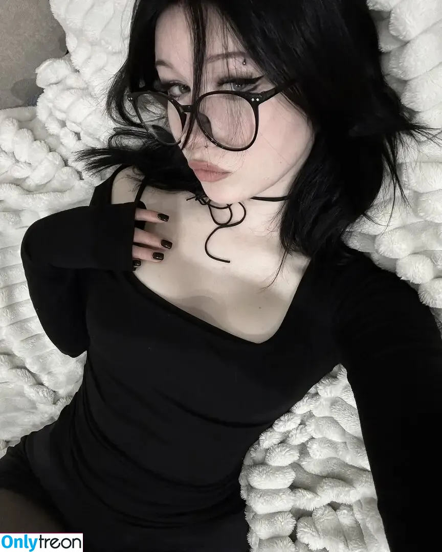 su_ga_r_ik nude photo #0181 (sugarsontop)