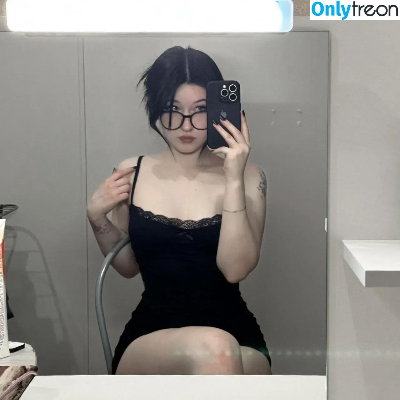 su_ga_r_ik nude photo #0184 (sugarsontop)