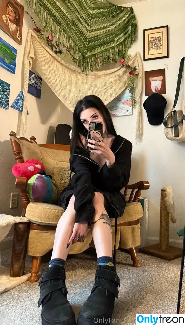 succubusray nude photo #0093 (succubusrayray)