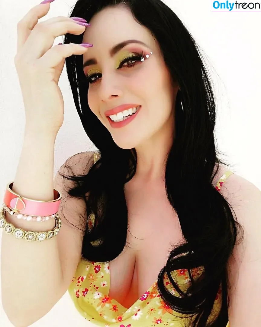 Sugey Abrego nude photo #0019 (sugeyabregotv)