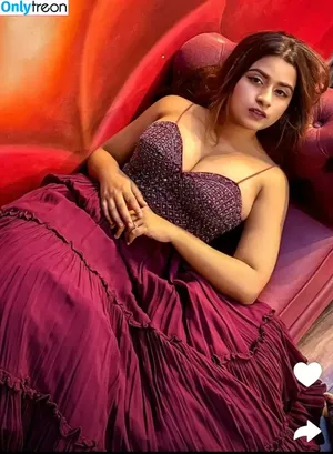 Suhana Khan / __suhuuu__ nude photo #0091