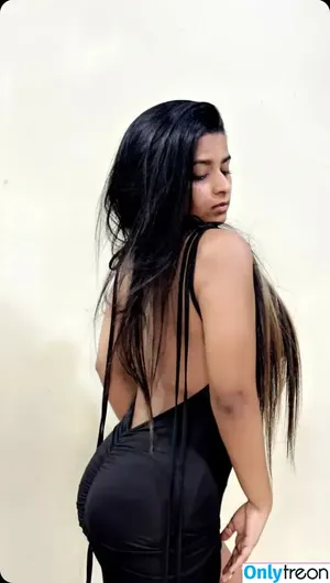 Suhana Khan / __suhuuu__ nude photo #0135