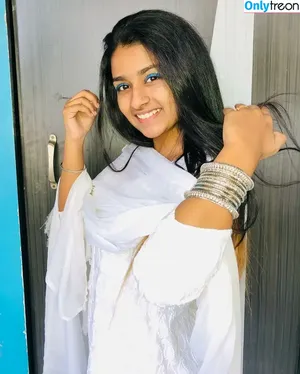 Suhana Khan / __suhuuu__ nude photo #0165