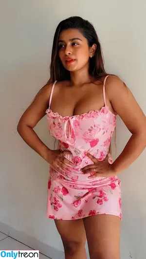 Suhana Khan / __suhuuu__ nude photo #0271