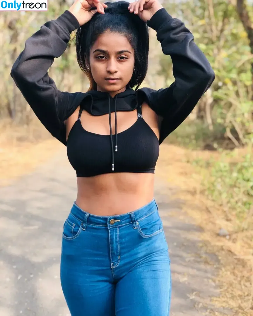 Suhana Khan nude photo #0162 (__suhuuu__)