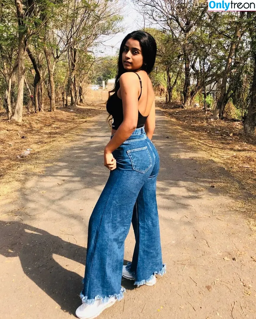 Suhana Khan nude photo #0171 (__suhuuu__)