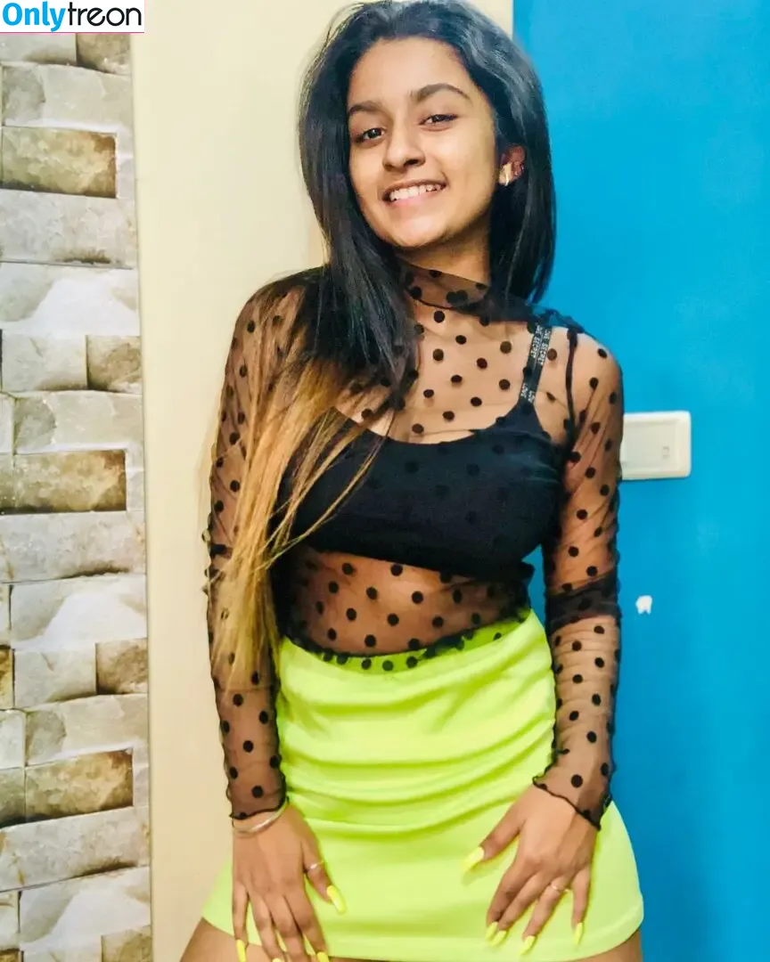 Suhana Khan nude photo #0187 (__suhuuu__)