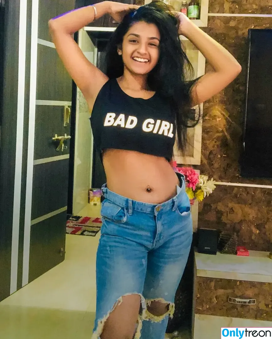 Suhana Khan nude photo #0221 (__suhuuu__)