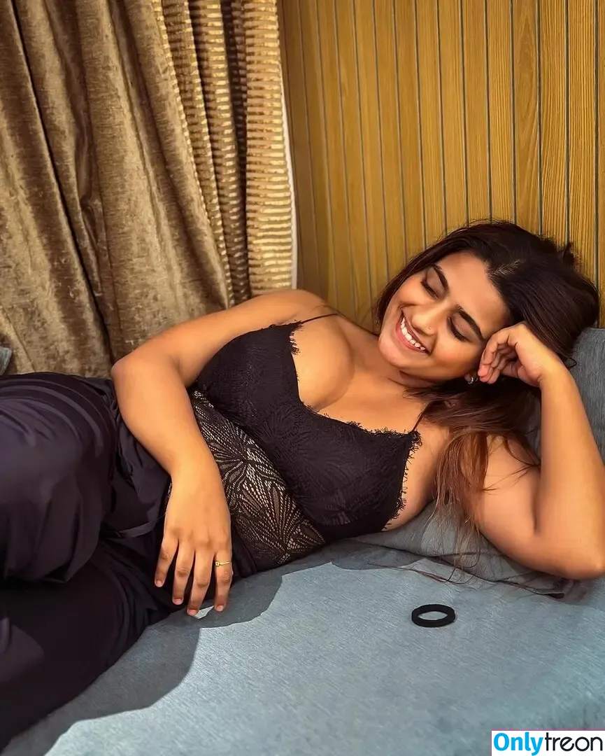 Suhana Khan nude photo #0235 (__suhuuu__)