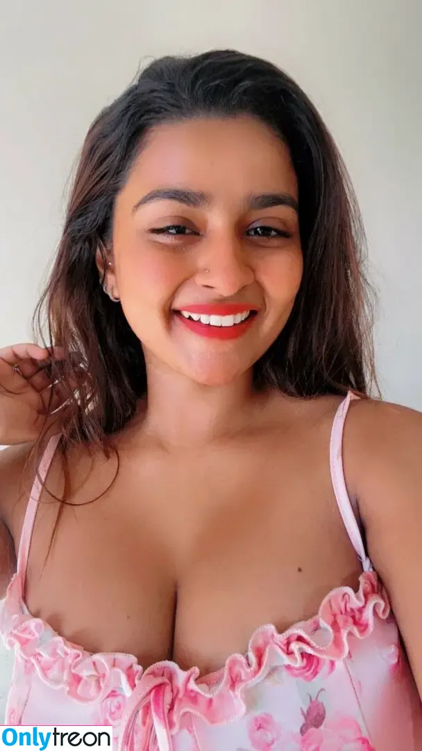 Suhana Khan nude photo #0266 (__suhuuu__)
