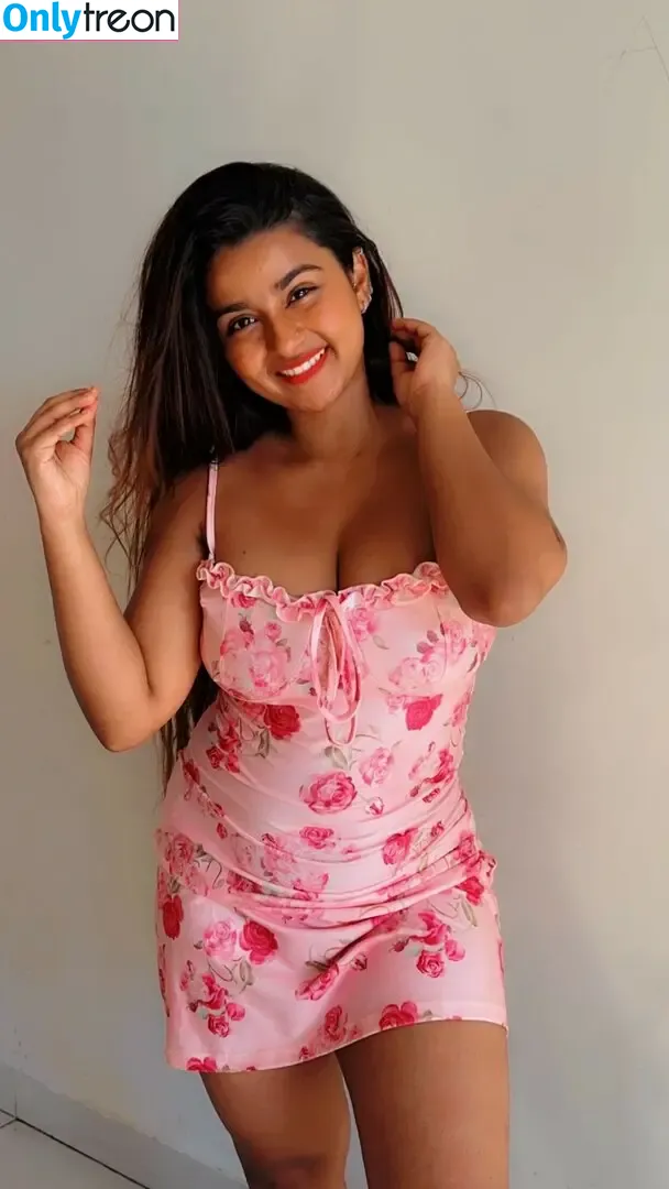 Suhana Khan nude photo #0270 (__suhuuu__)