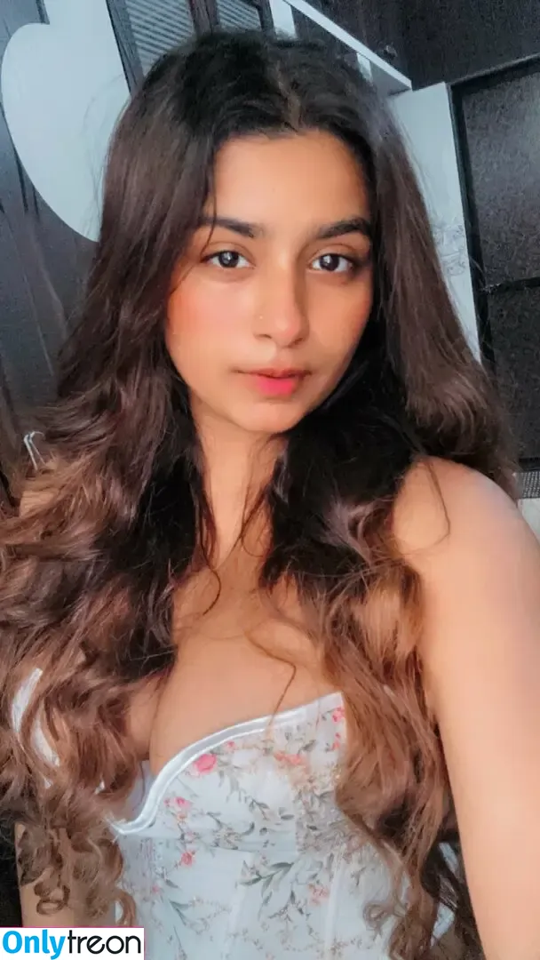 Suhana Khan nude photo #0316 (__suhuuu__)