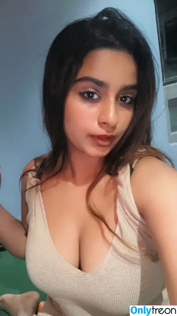 Suhana Khan nude photo #0418 (__suhuuu__)