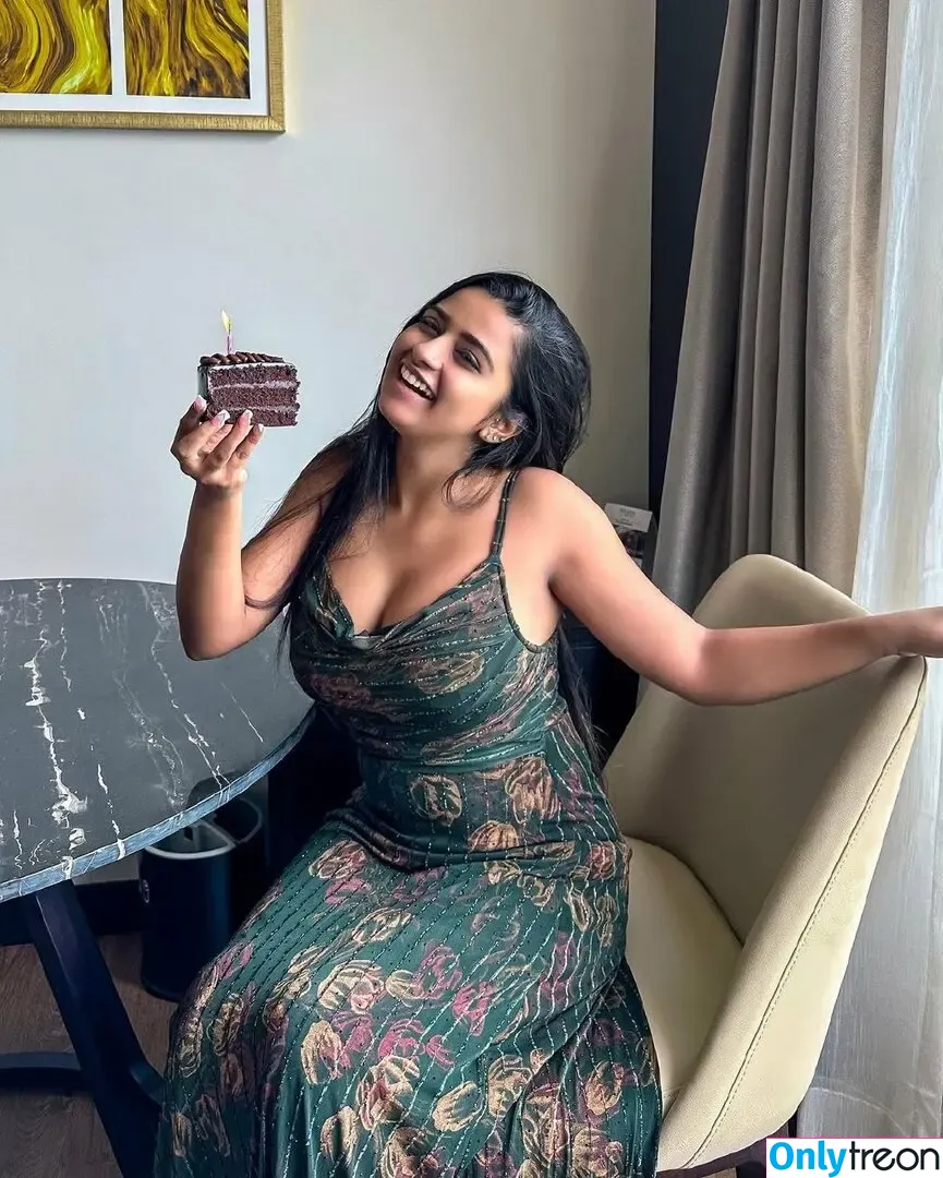 Suhana Khan nude photo #0905 (__suhuuu__)