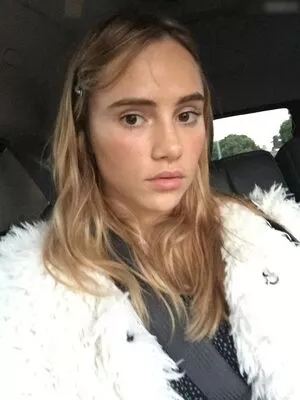 Suki Waterhouse / sukiwaterhouse nude photo #0217