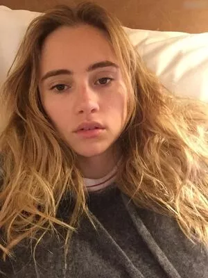 Suki Waterhouse / sukiwaterhouse nude photo #0221