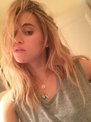 Suki Waterhouse / sukiwaterhouse nude photo #0223
