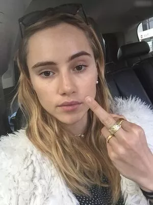 Suki Waterhouse / sukiwaterhouse nude photo #0225
