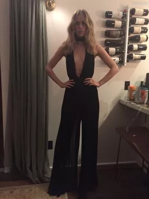 Suki Waterhouse / sukiwaterhouse nude photo #0230