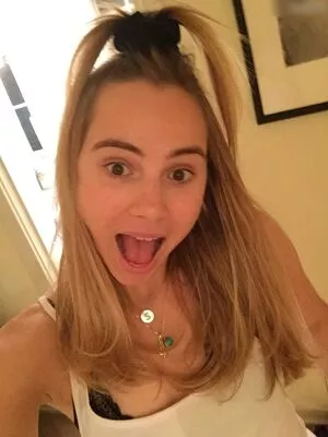 Suki Waterhouse / sukiwaterhouse nude photo #0234