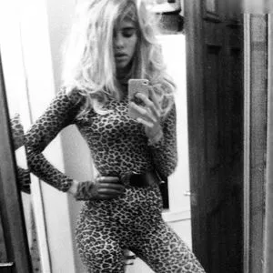 Suki Waterhouse / sukiwaterhouse nude photo #0262
