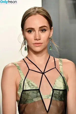 Suki Waterhouse / sukiwaterhouse nude photo #0617