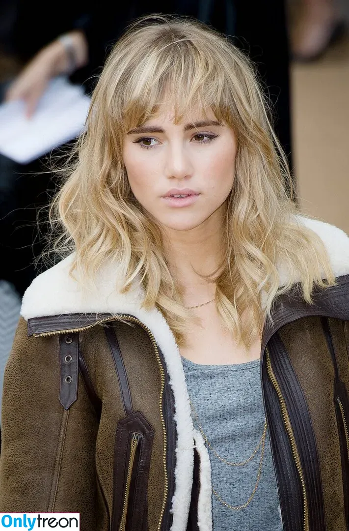Suki Waterhouse nude photo #0109 (sukiwaterhouse)
