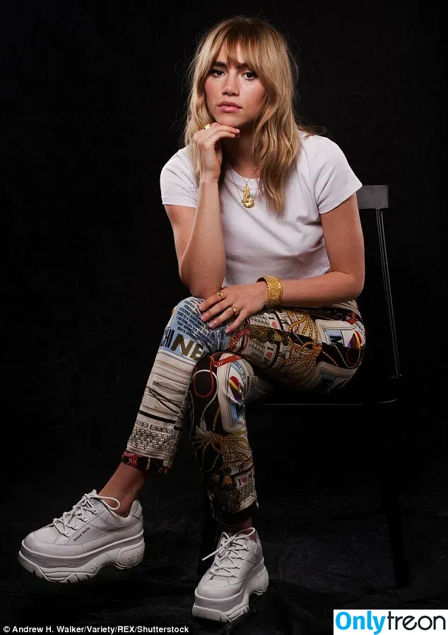 Suki Waterhouse nude photo #0123 (sukiwaterhouse)