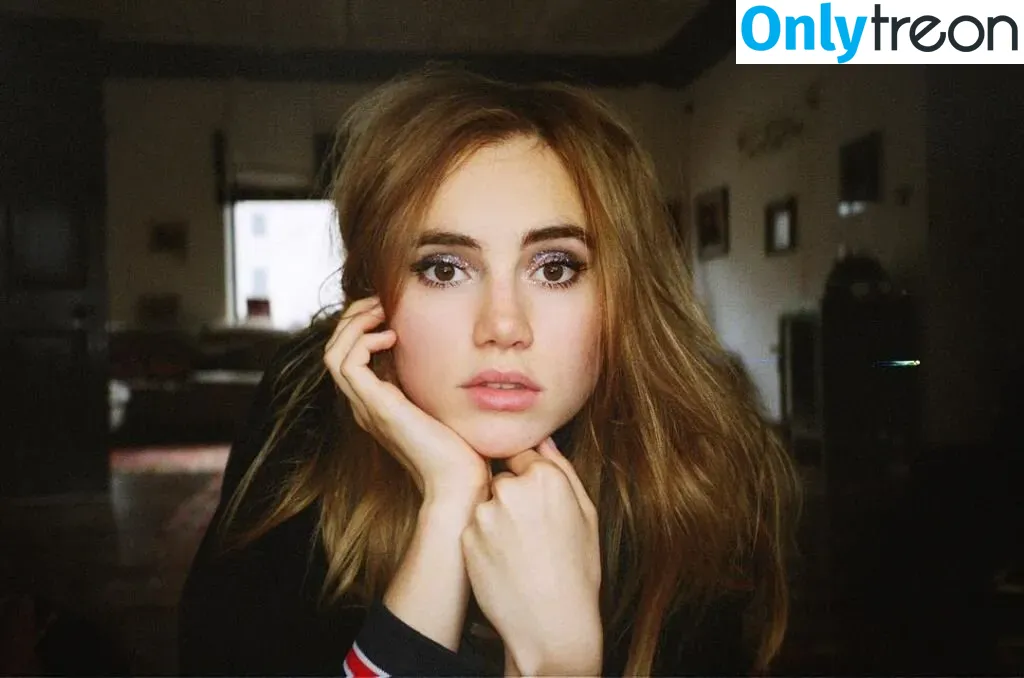Suki Waterhouse nude photo #0125 (sukiwaterhouse)