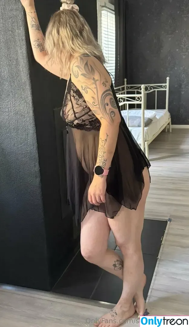 suloinenevelyn nude photo #0020 (suloinenevelyn)
