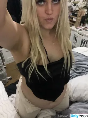  nude photo #0003