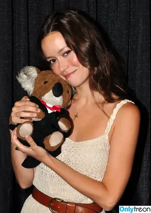 Summer Glau / glausummer nude photo #0084