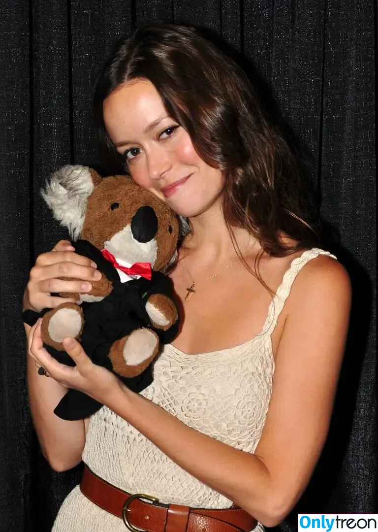 Summer Glau nude photo #0084 (glausummer)
