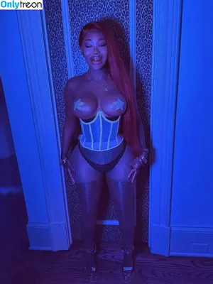 Summer Walker / Galactawhore / queenbby94 / summerwalker nude photo #0018