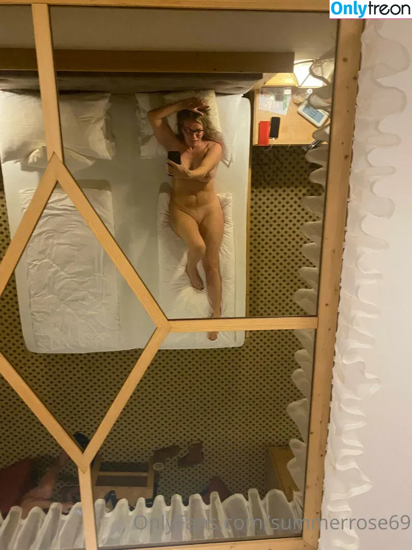 summerrose69 nude photo #0002 (summerrose69)