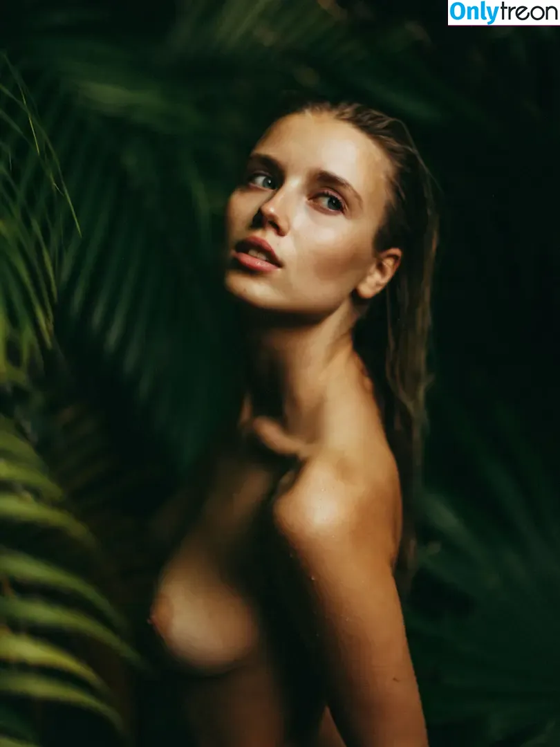 Sunkissedmag nude photo #0093 (Brasileiras / sunkissed)