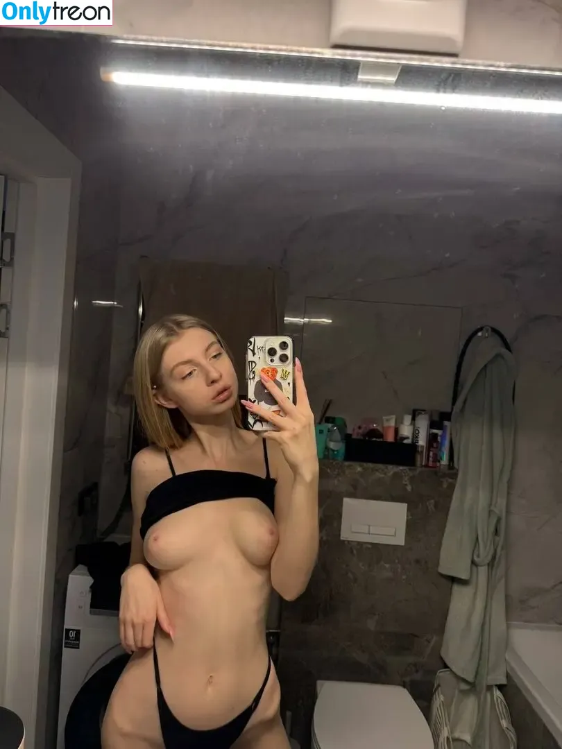 Sunnerylolly nude photo #0320 (LollySunnery / sunneryjames)