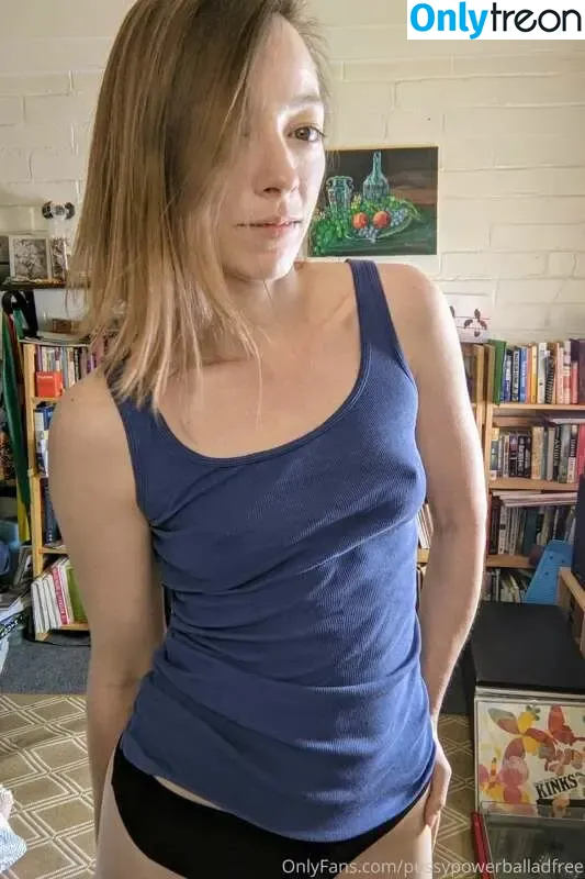 Sunny Day nude photo #0057 (Jane Goldberg / Stephanie Hall / fergiewasright / pussypowerballad)